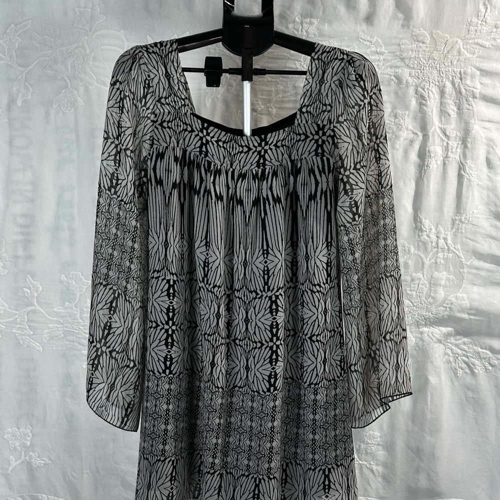 One World Sheer Chiffon Babydoll Tunic Top – Black & Gray Print, Size S - Picture 11 of 14
